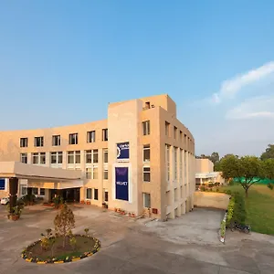 Velvet Clarks Exotica 4* Zirakpur